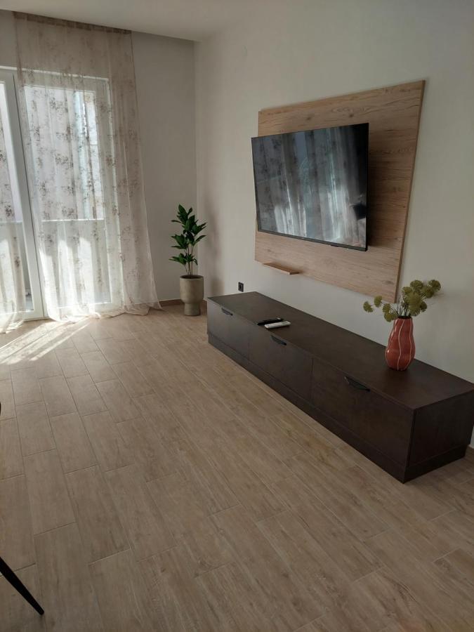 Apartmani Diana บีโอกราดนาโมรู ภายนอก รูปภาพ